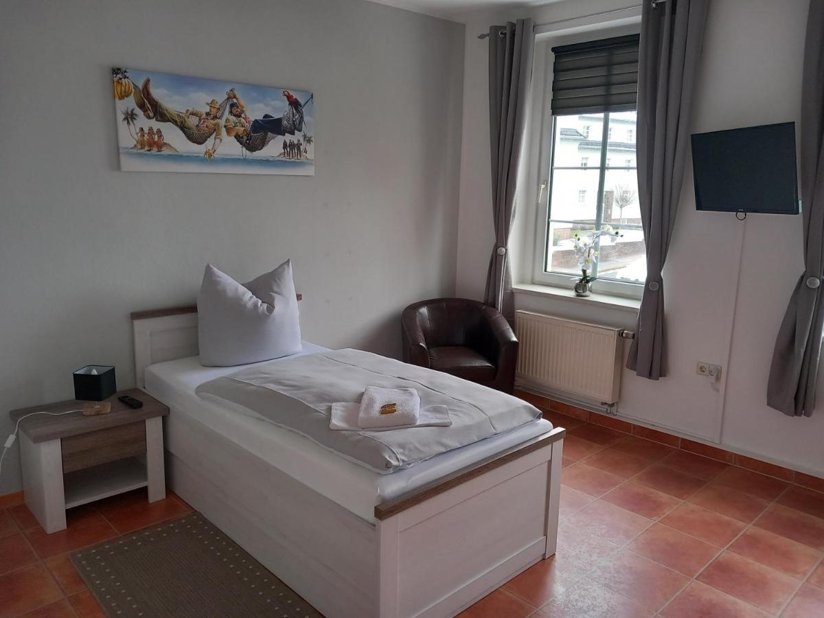 Hotel Eintracht Mittweida Bagian luar foto