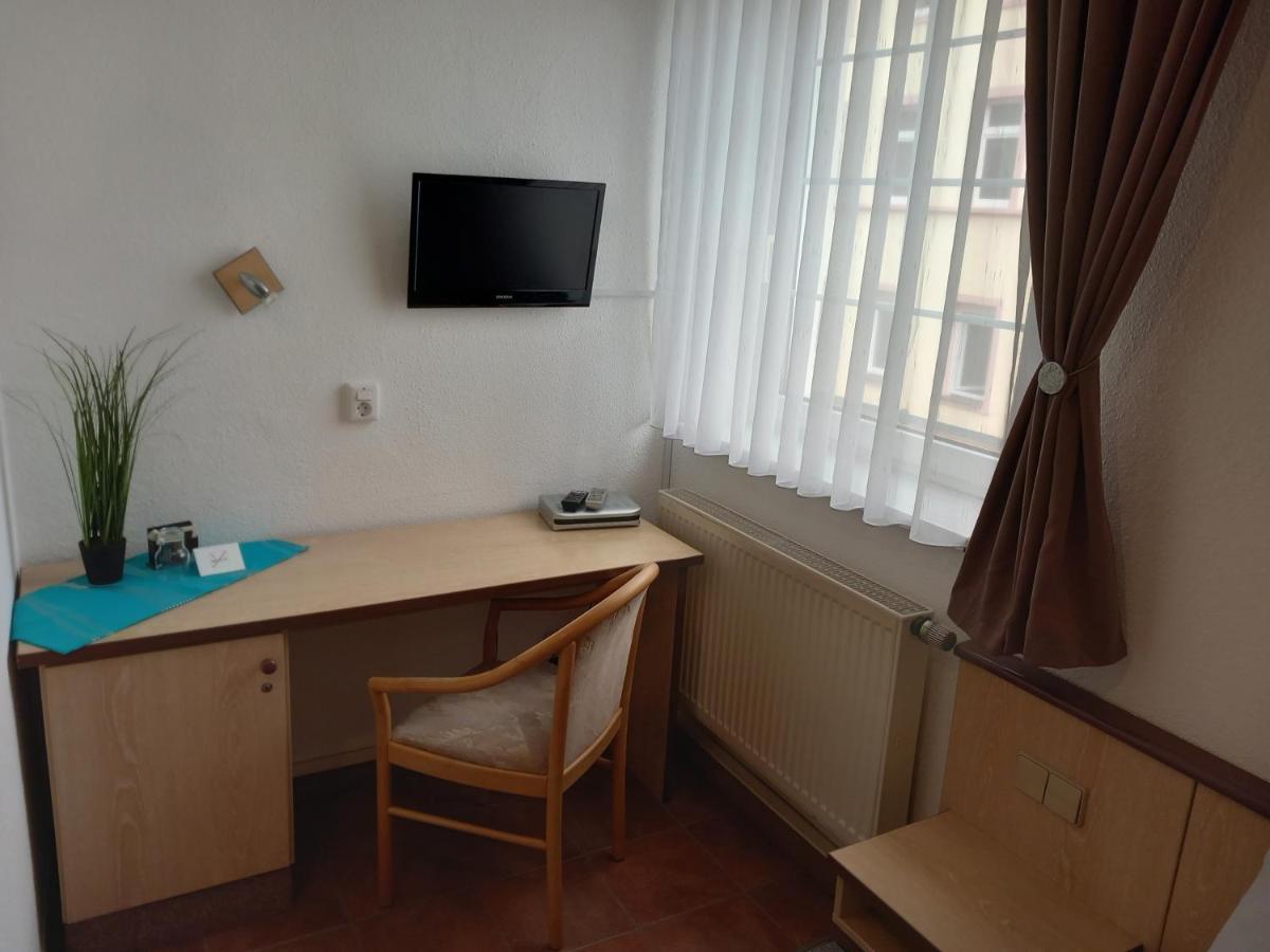 Hotel Eintracht Mittweida Bagian luar foto
