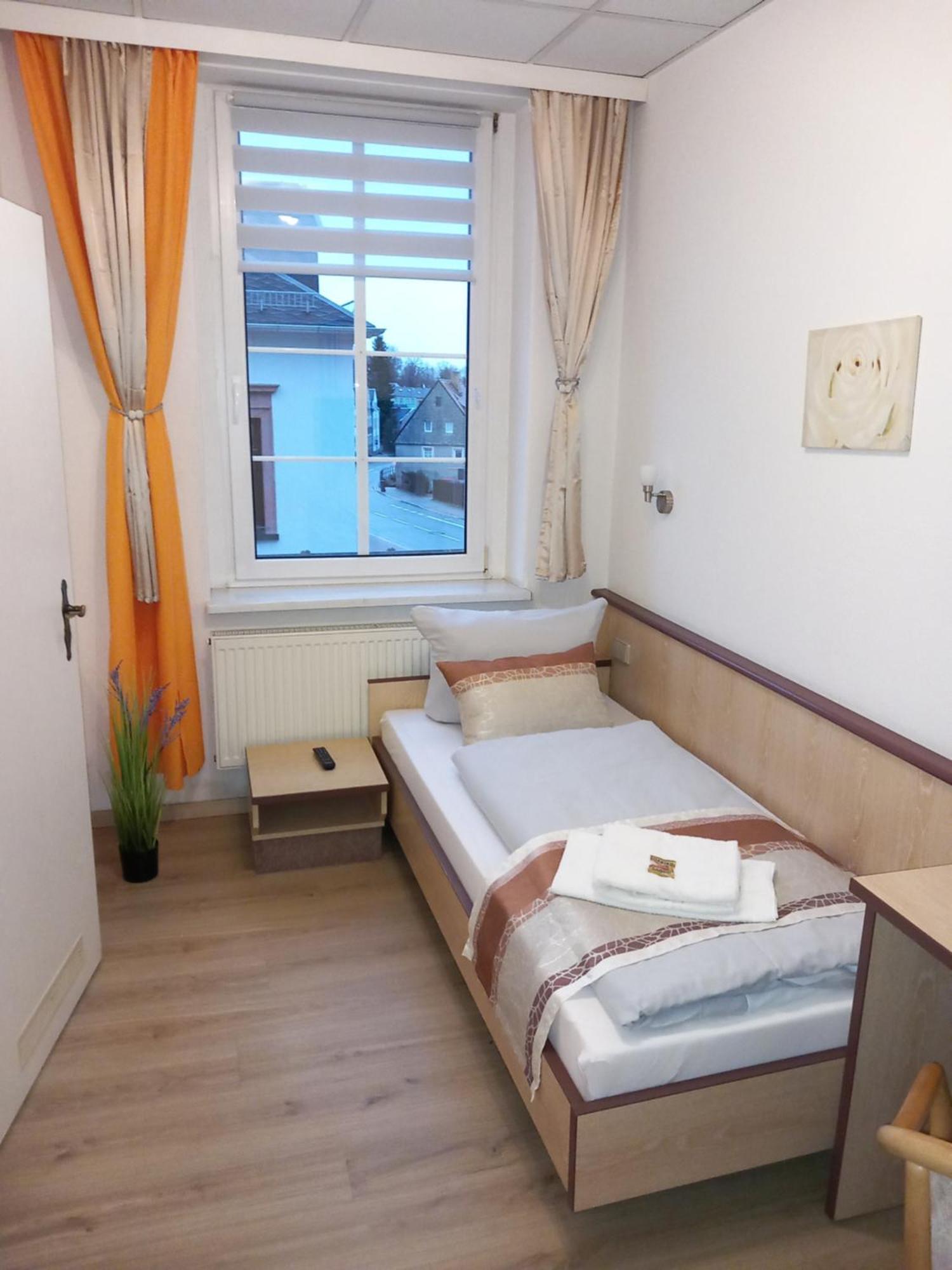 Hotel Eintracht Mittweida Bagian luar foto
